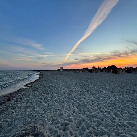 Quartier Suedstrand - Ferienwohnung Mit Meerblick Fehmarn Exterior foto